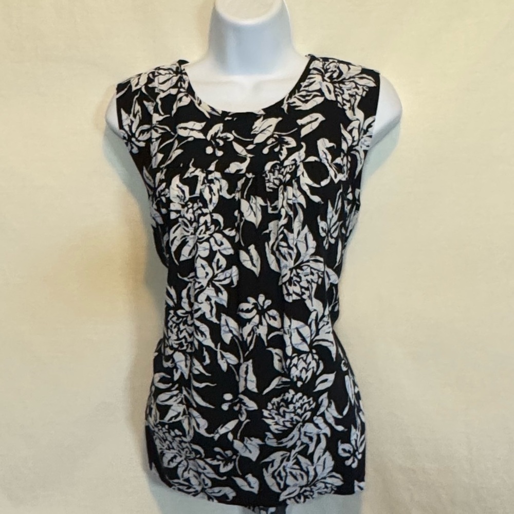 D-152 Loft Black White &‎ Blue Floral Sleeveless Pullover Blouse Size XS